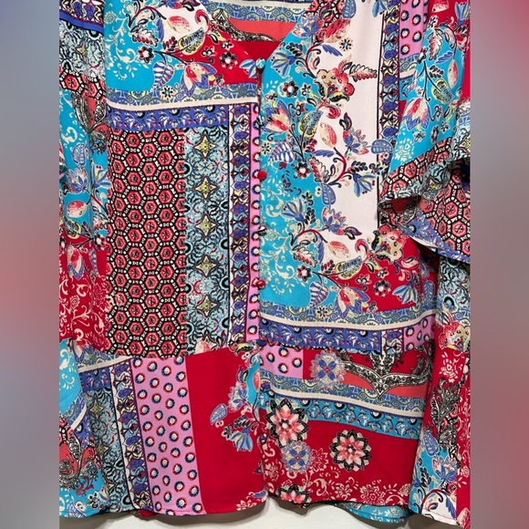 Chicos Patchwork Floral Paisley Peplum Flutter Sleeve Button Up Blouse - Picture 6 of 10